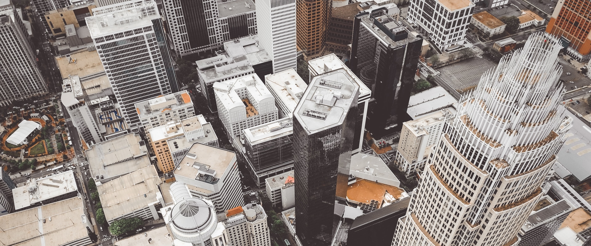 What is the average cost of utilities when building a home in charlotte