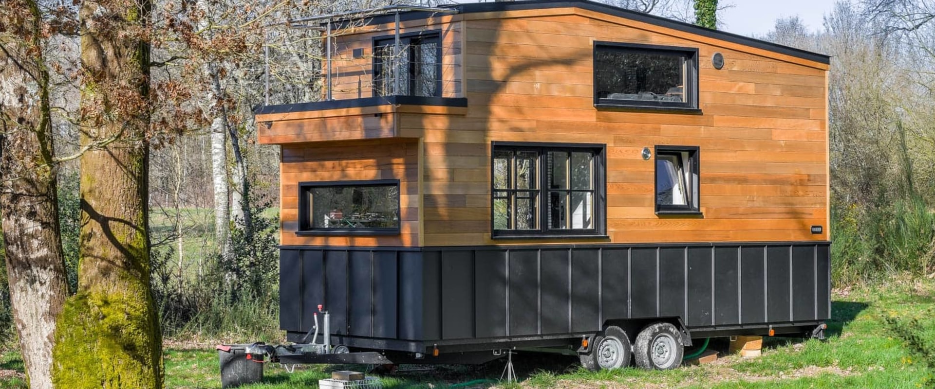 What are the zoning regulations for building a home in charlotte north